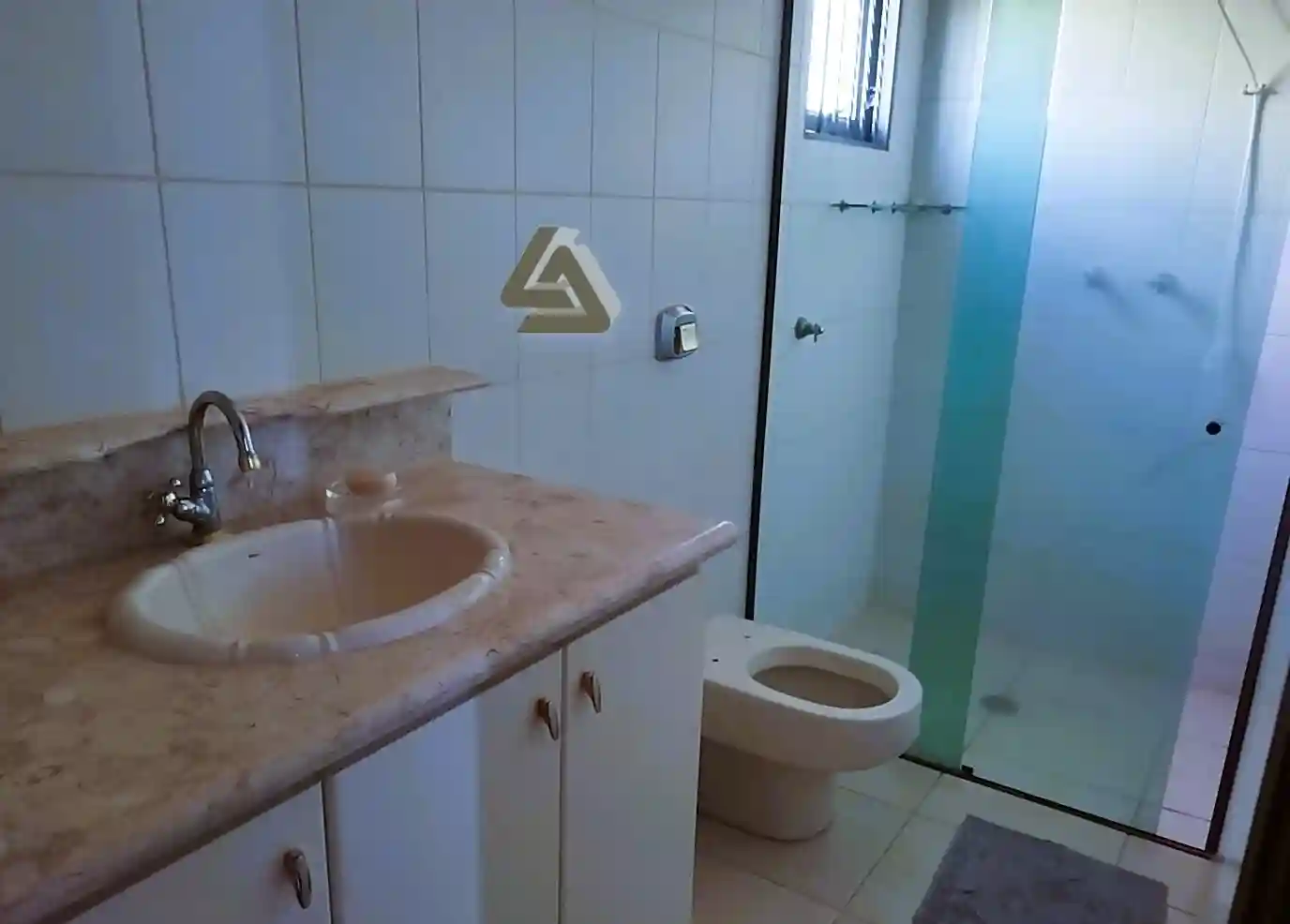 Casa de Condomínio com 4 quartos à venda, 385m² — foto 16 de 18