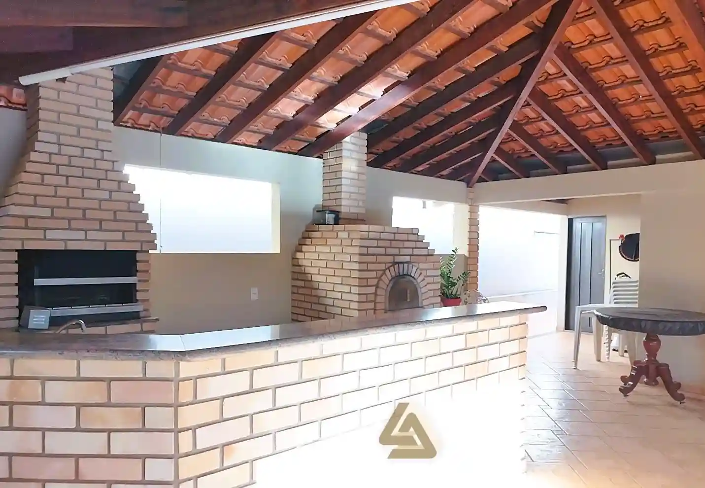 Casa de Condomínio com 4 quartos à venda, 385m² — foto 4 de 18