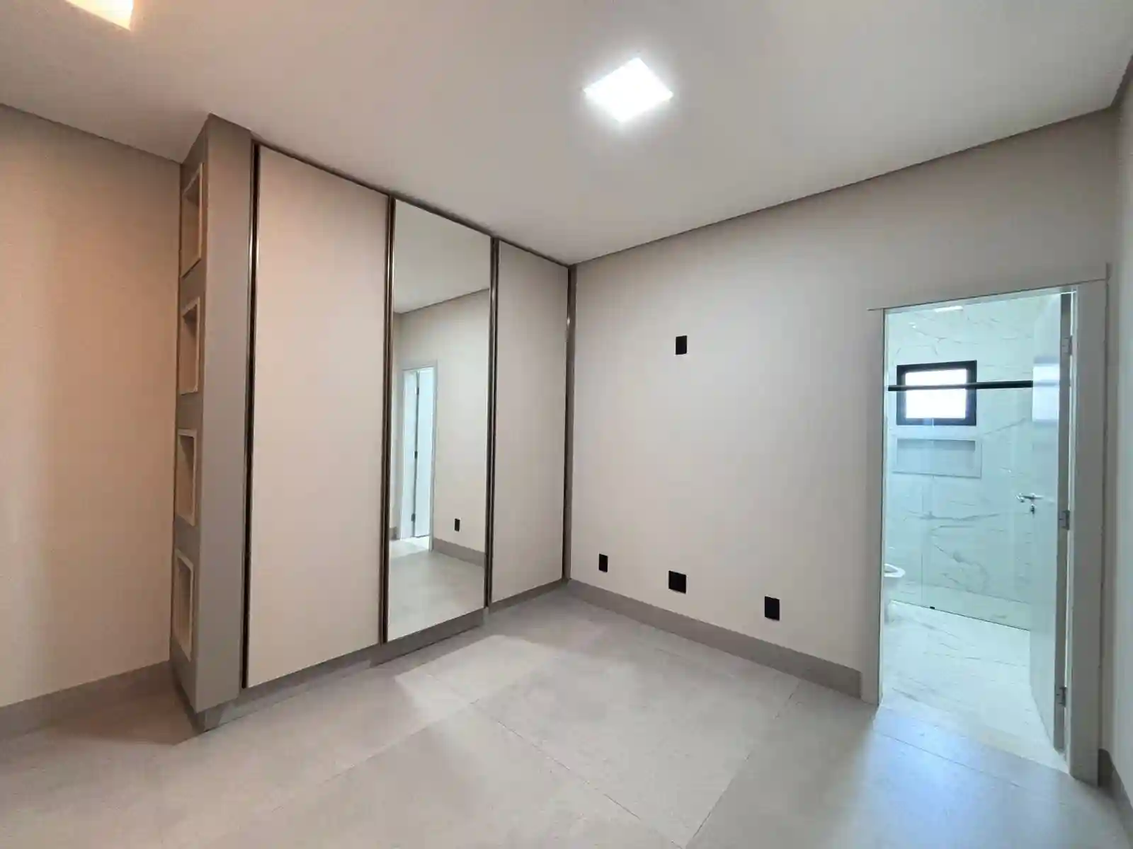 Casa de Condomínio com 3 quartos à venda, 405m² — foto 9 de 33