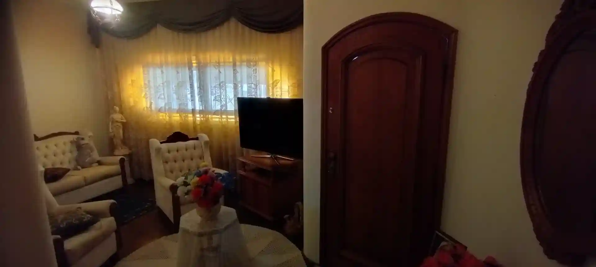 Casa com 3 quartos à venda, 210m² — foto 3 de 42