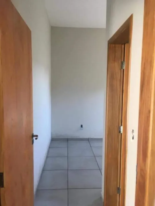 Casa à venda — foto 4 de 6