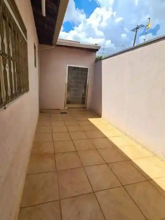 Casa com 3 quartos à venda, 200m² — foto 10 de 18