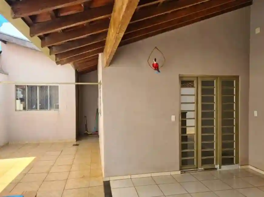 Casa com 3 quartos à venda, 200m² — foto 9 de 18