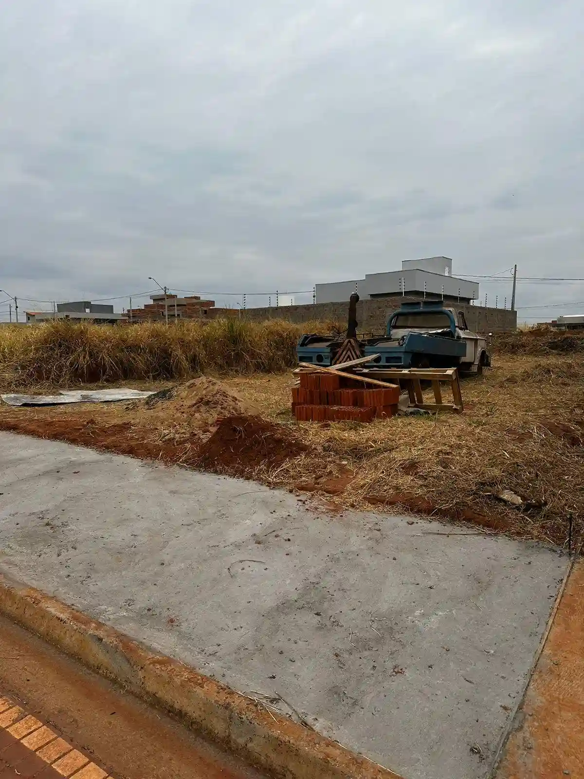 Terreno / Lote / Condomínio  à venda, 200m² — foto 3 de 9