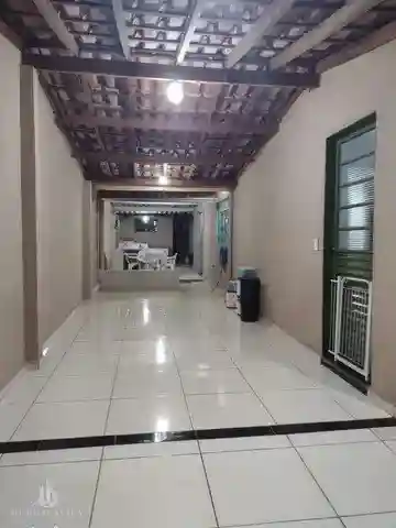 Casa com 3 quartos à venda, 200m² — foto 4 de 6