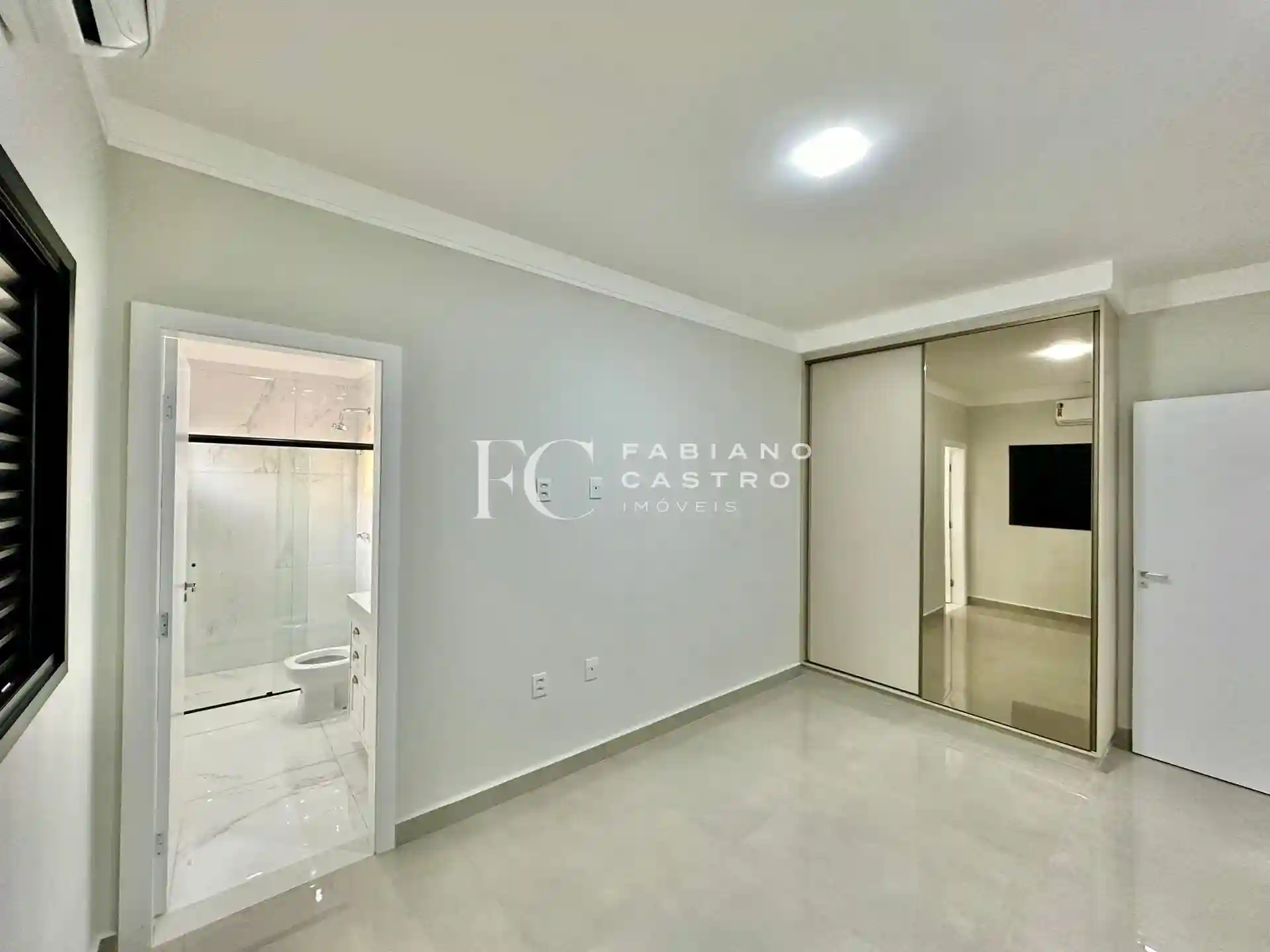 Casa de Condomínio com 3 quartos à venda, 221m² — foto 30 de 31