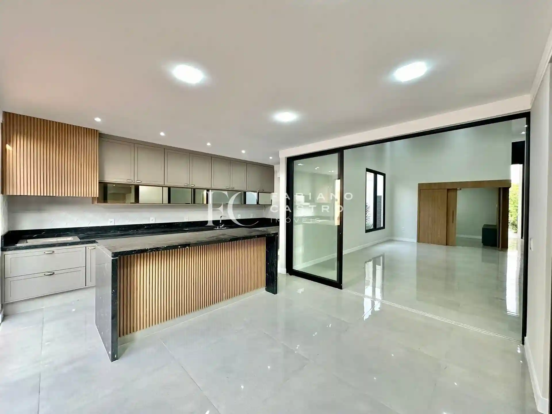 Casa de Condomínio com 3 quartos à venda, 221m² — foto 14 de 31