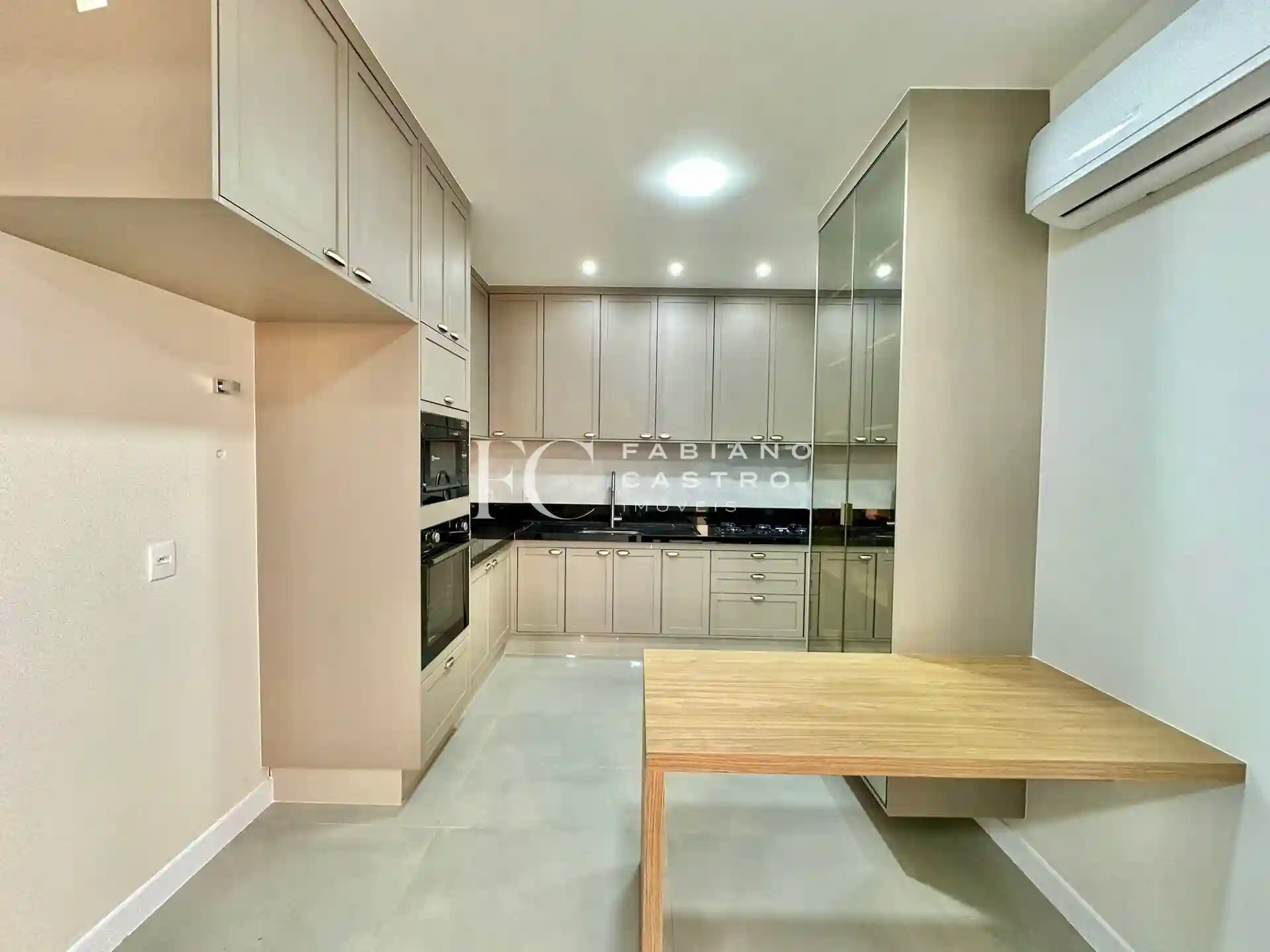 Casa de Condomínio com 3 quartos à venda, 221m² — foto 20 de 31