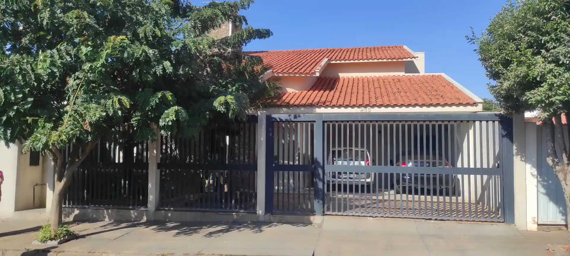 Sobrado com 4 quartos à venda, 339m² — foto 1 de 27
