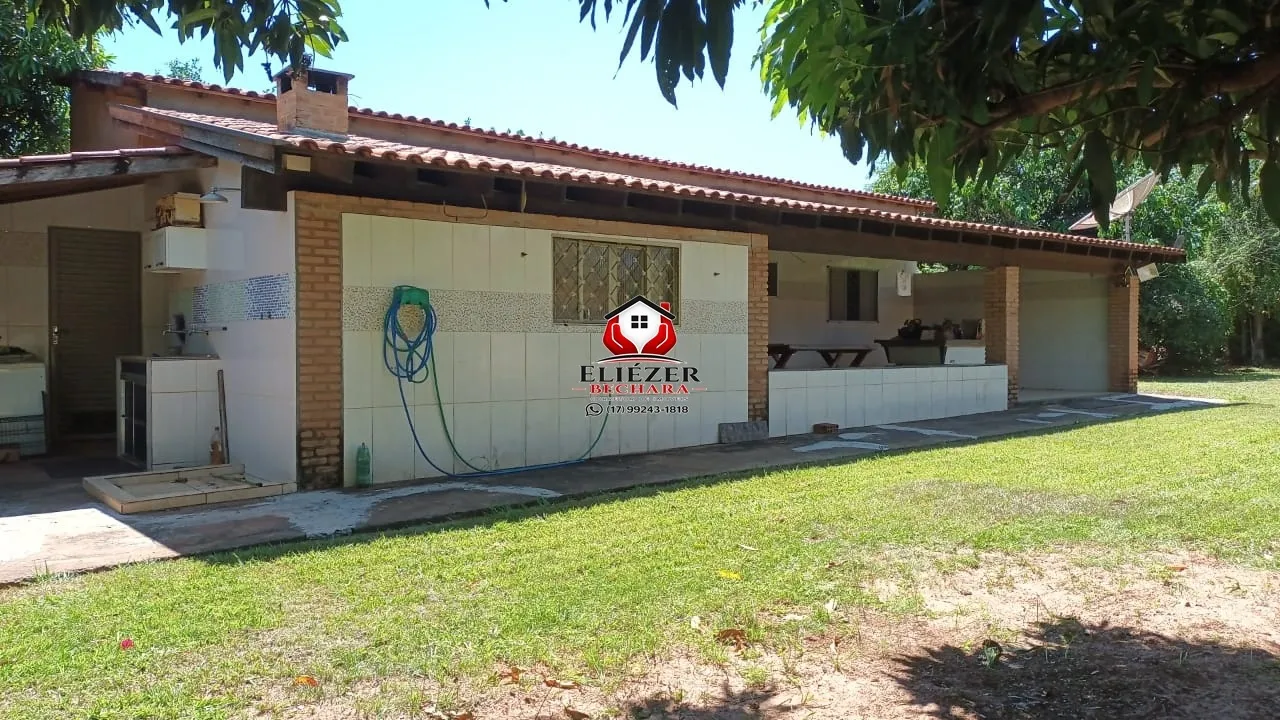Loja / Salão / Ponto Comercial com 2 quartos à venda, 1000m² — foto 2 de 6