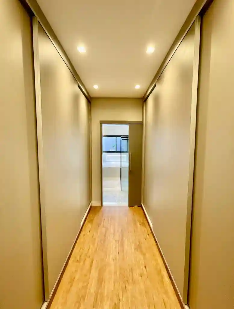 Casa de Condomínio com 4 quartos à venda, 360m² — foto 17 de 18