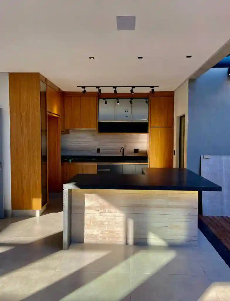 Casa de Condomínio com 4 quartos à venda, 360m² — foto 9 de 18