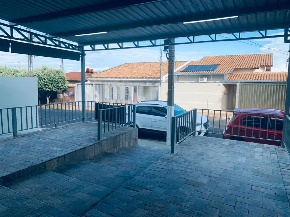 Loja / Salão / Ponto Comercial à venda — foto 1 de 4