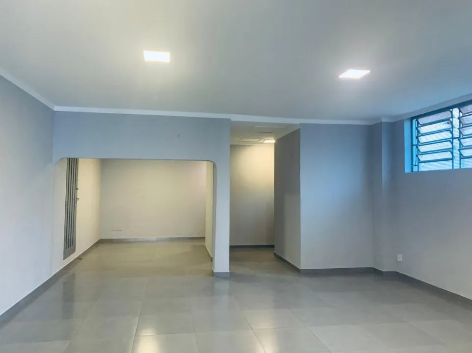 Loja / Salão / Ponto Comercial à venda — foto 3 de 4