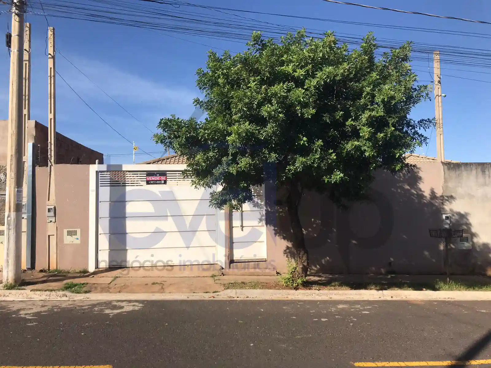 Casa com 2 quartos à venda, 47m² — foto 1 de 20