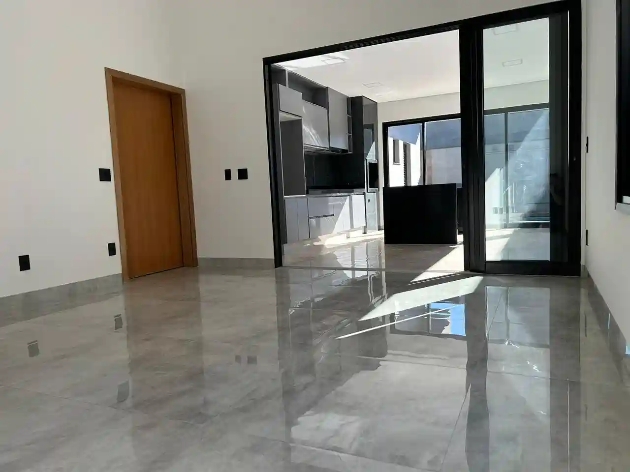 Casa de Condomínio com 3 quartos à venda, 253m² — foto 6 de 17