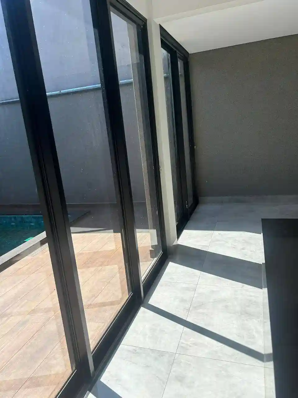 Casa de Condomínio com 3 quartos à venda, 253m² — foto 16 de 17