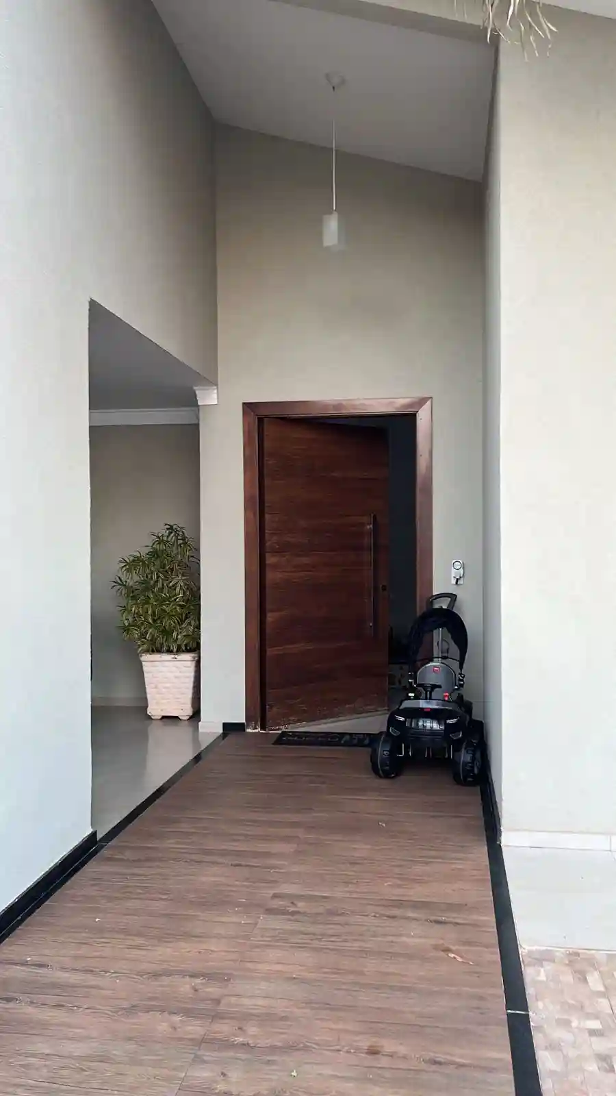 Casa com 3 quartos à venda, 530m² — foto 3 de 10