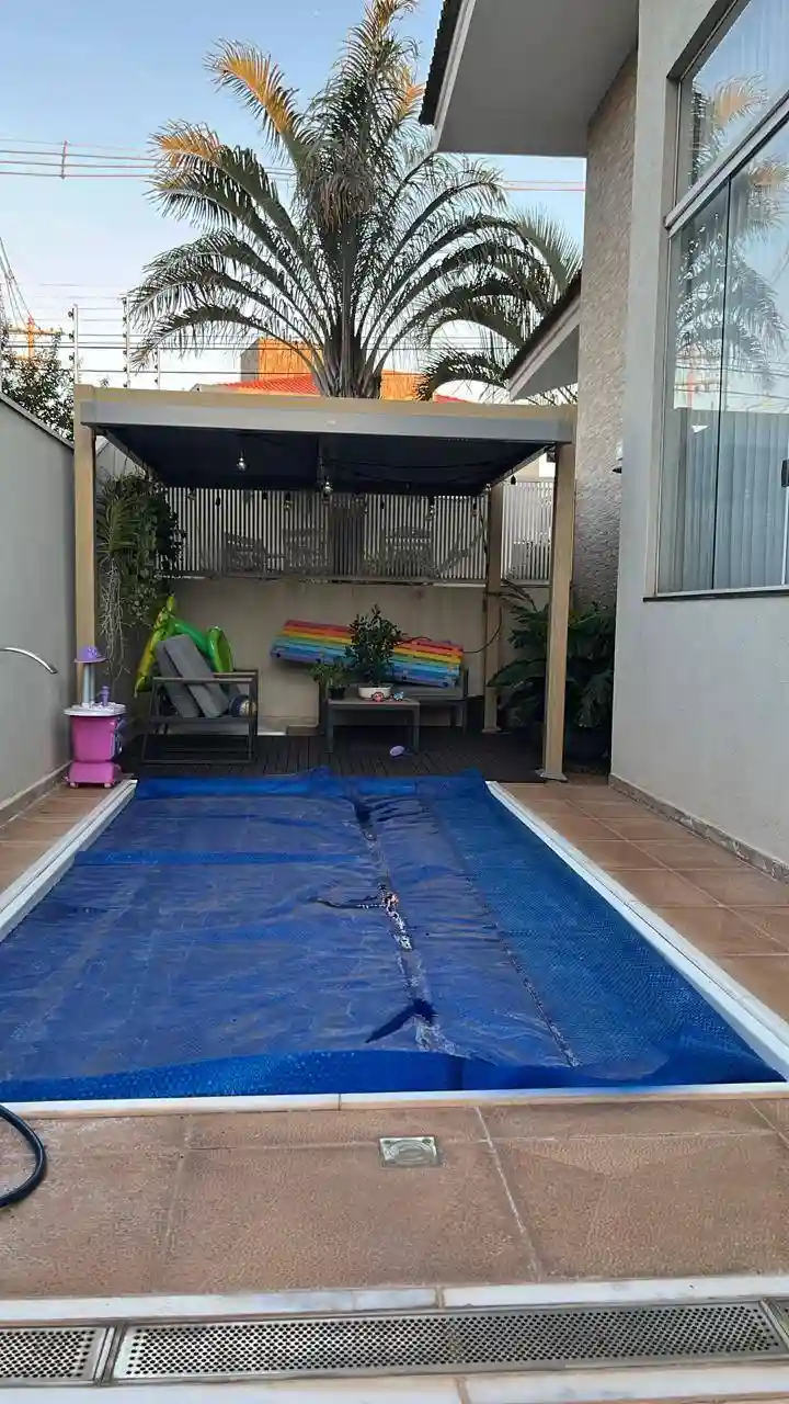 Casa com 3 quartos à venda, 530m² — foto 8 de 10