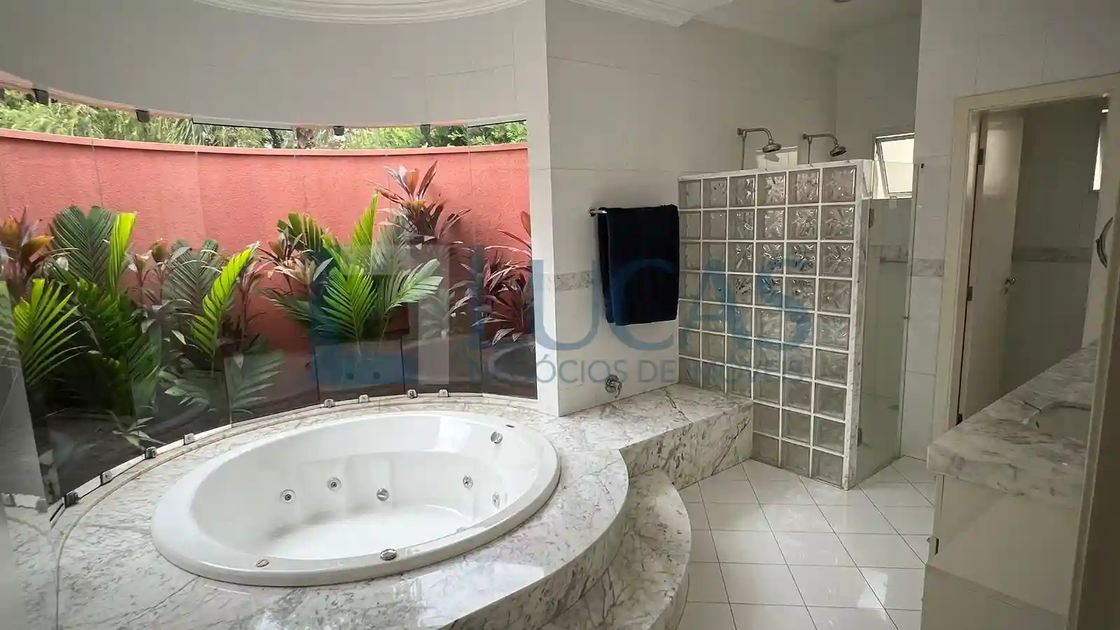 Casa de Condomínio com 4 quartos à venda, 540m² — foto 13 de 13