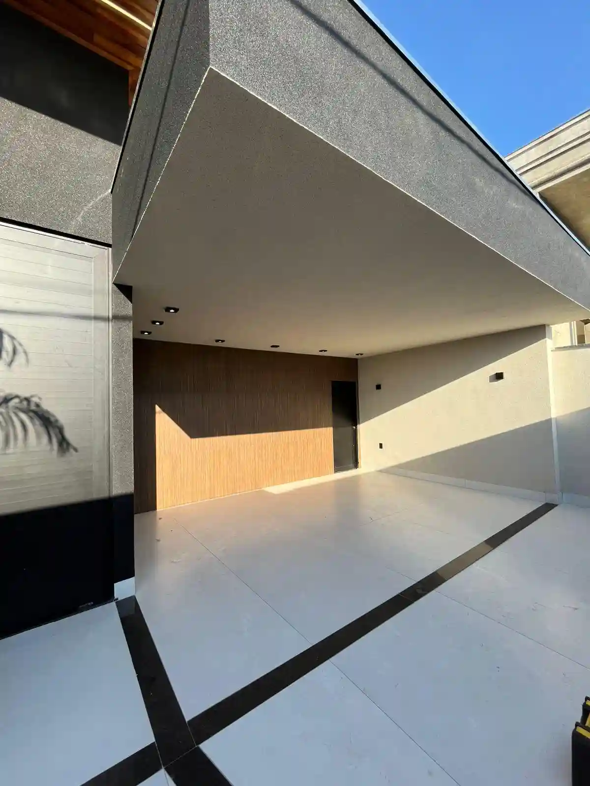 Casa com 3 quartos à venda, 210m² — foto 1 de 20