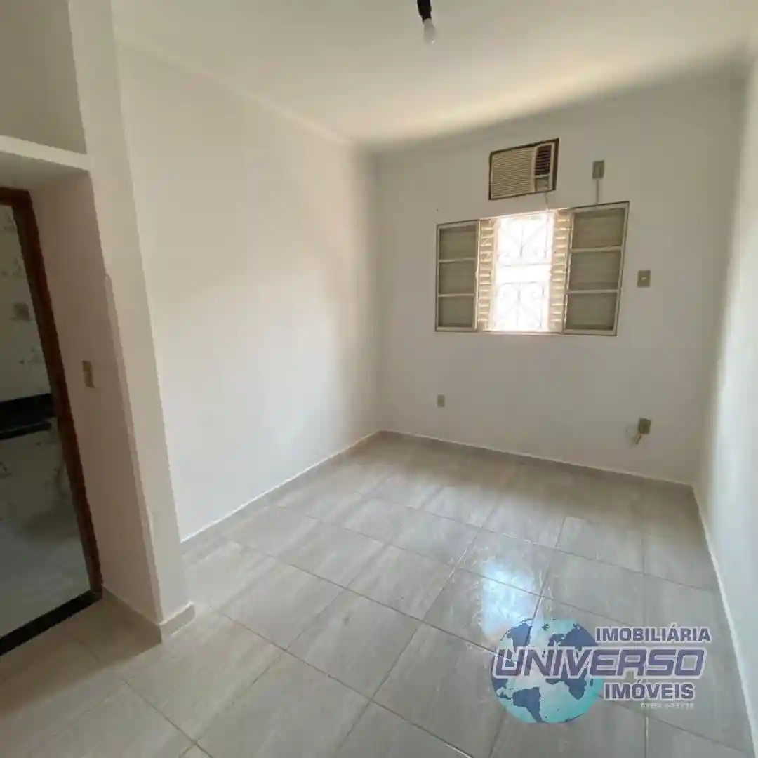 Casa com 3 quartos à venda, 150m² — foto 9 de 13