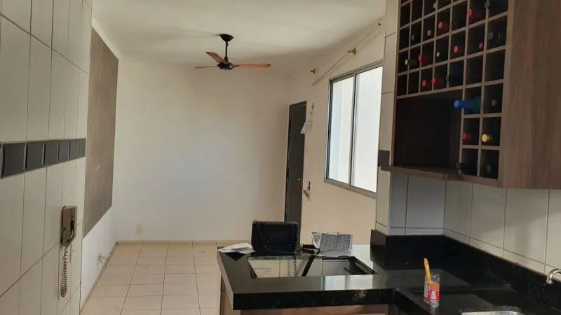 Apartamento com 2 quartos à venda, 45m² — foto 4 de 5