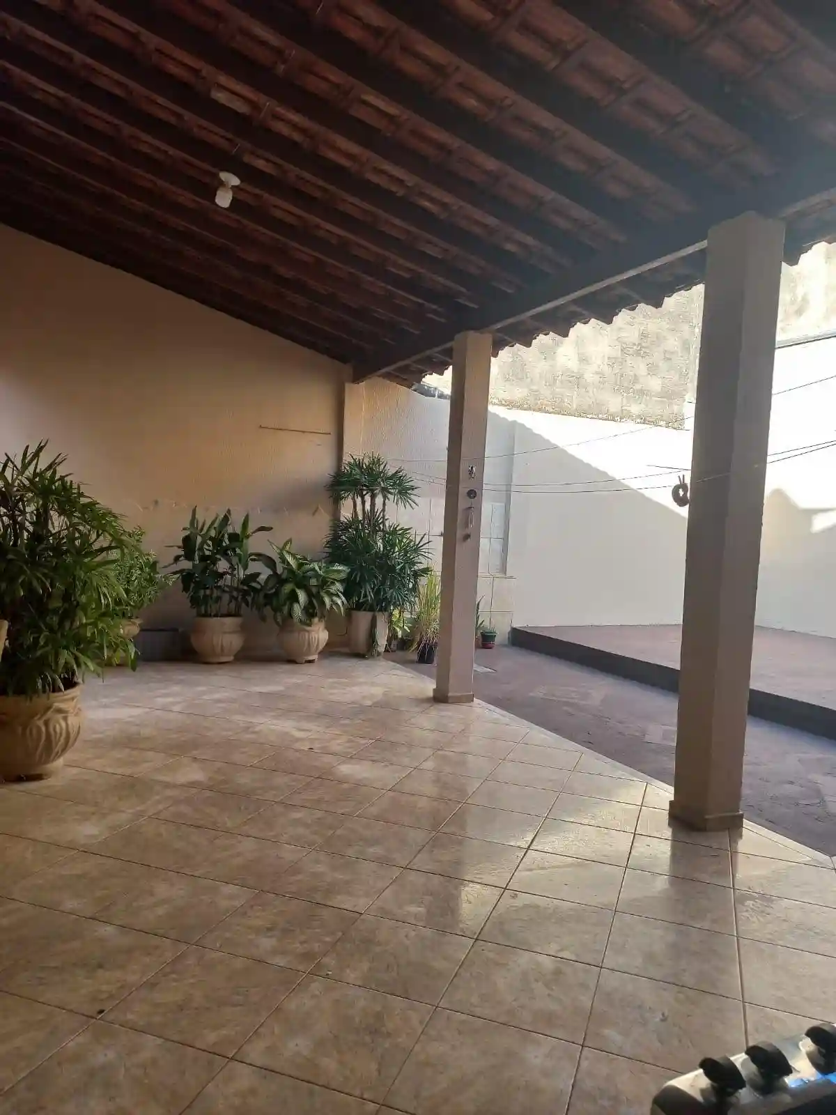 Casa com 3 quartos para aluguel, 360m² — foto 10 de 19