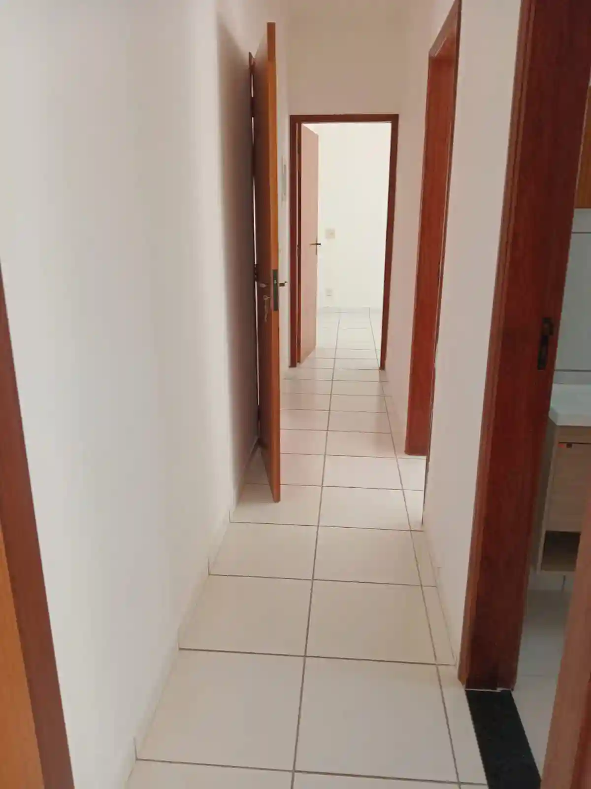 Casa com 3 quartos para aluguel, 200m² — foto 9 de 20