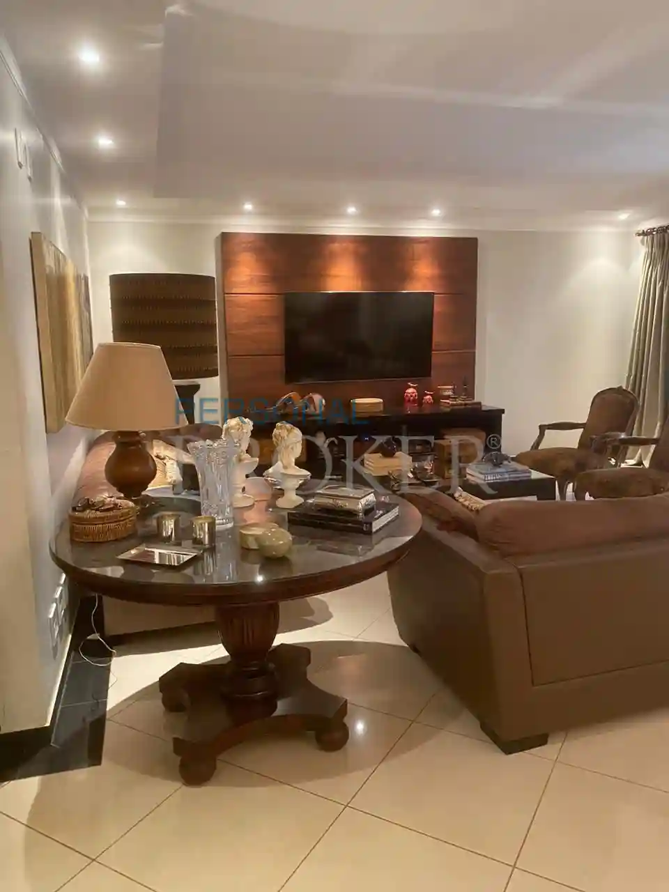 Casa de Condomínio à venda — foto 2 de 8