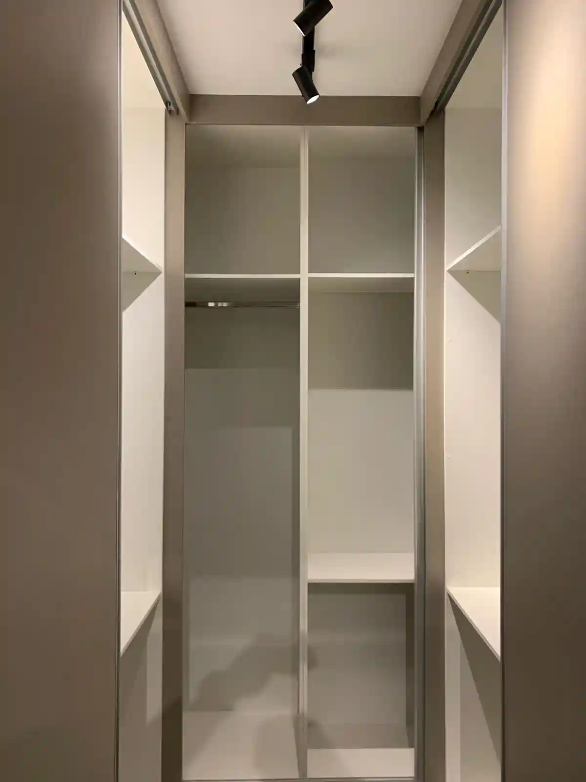 Casa de Condomínio com 3 quartos à venda, 210m² — foto 22 de 32