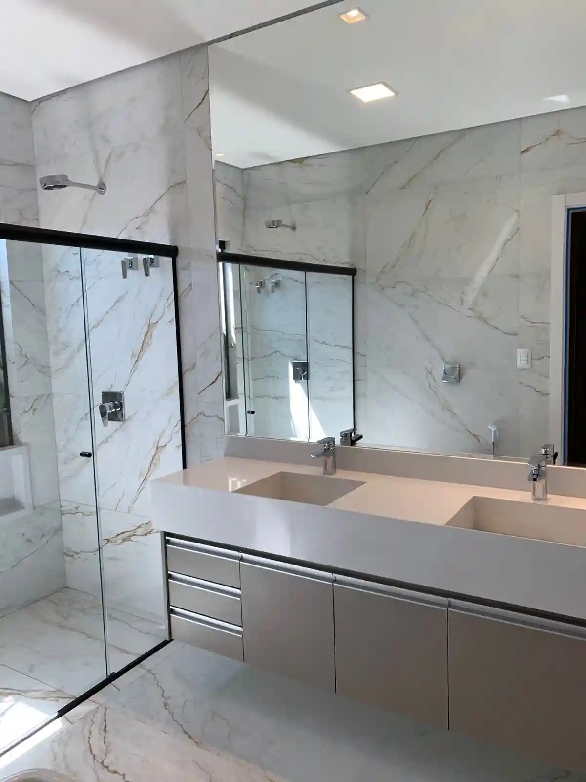 Casa de Condomínio com 3 quartos à venda, 210m² — foto 20 de 32