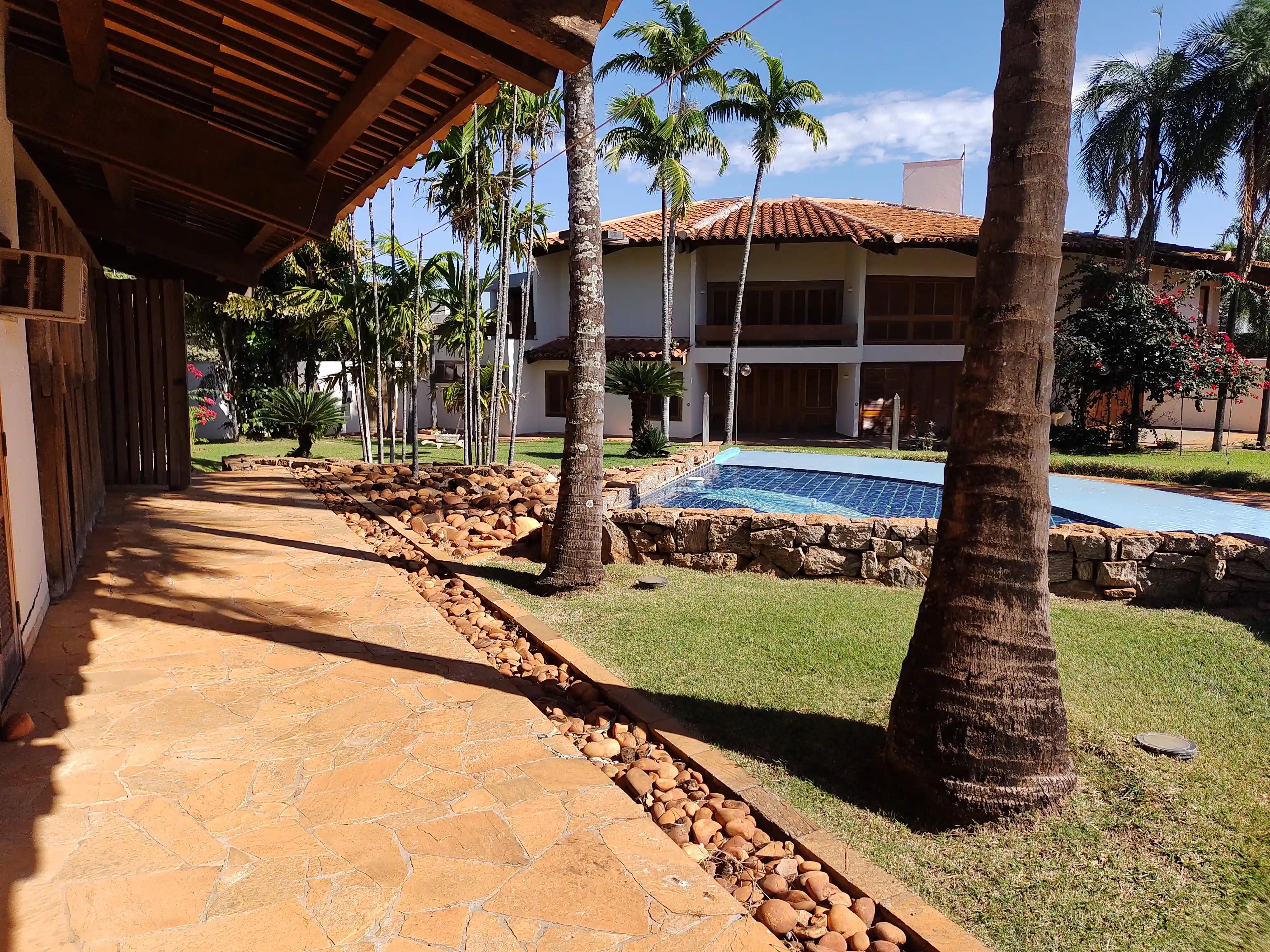 Casa de Condomínio com 6 quartos à venda, 2900m² — foto 1 de 10
