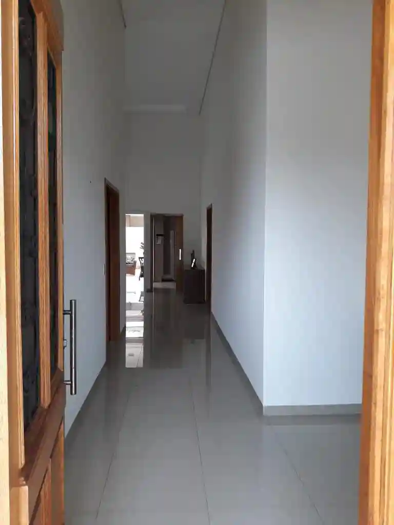 Casa de Condomínio com 3 quartos à venda — foto 2 de 15