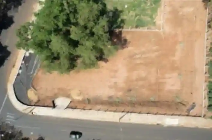 Terreno / Lote / Condomínio  à venda, 1620m² — foto 3 de 11