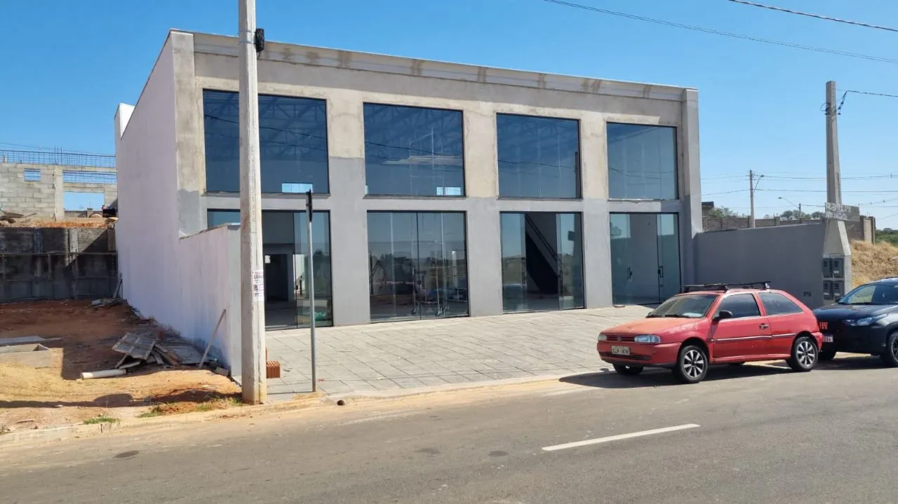 Loja / Salão / Ponto Comercial para aluguel — foto 1 de 2