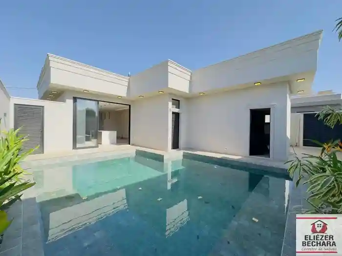 Casa de Condomínio com 3 quartos à venda, 200m² — foto 1 de 14