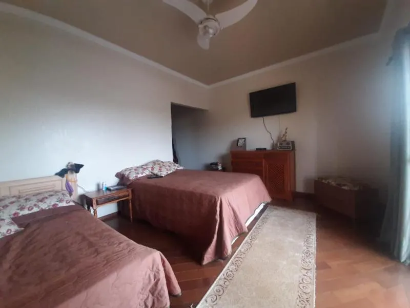 Casa com 3 quartos à venda, 450m² — foto 7 de 14
