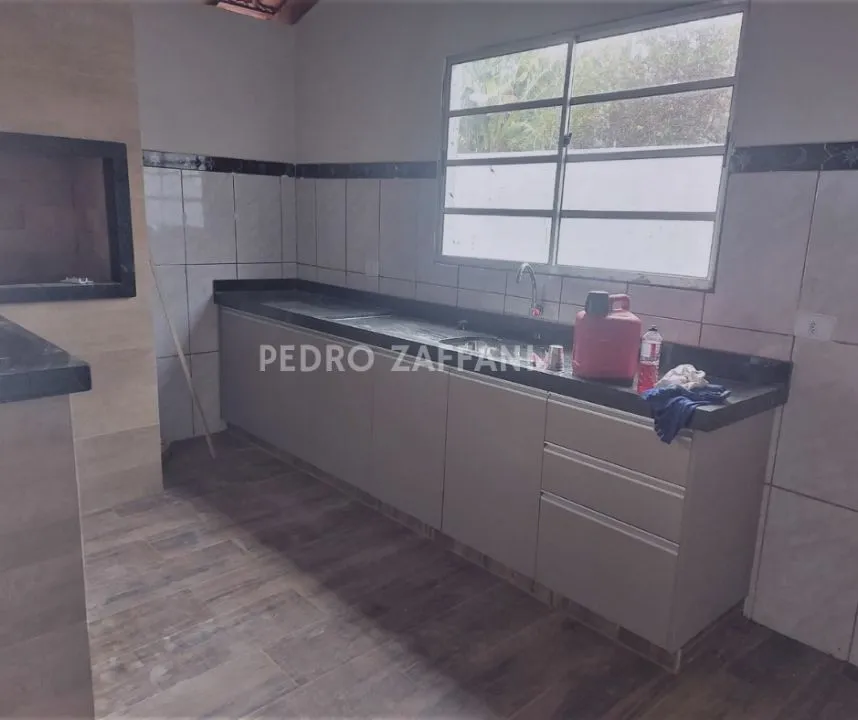 Casa à venda — foto 1 de 6