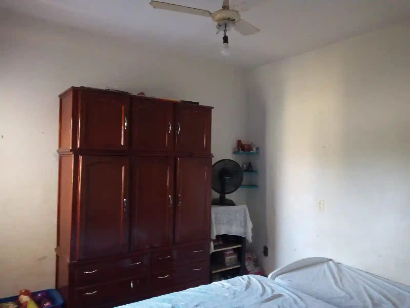 Casa com 2 quartos à venda, 180m² — foto 2 de 7