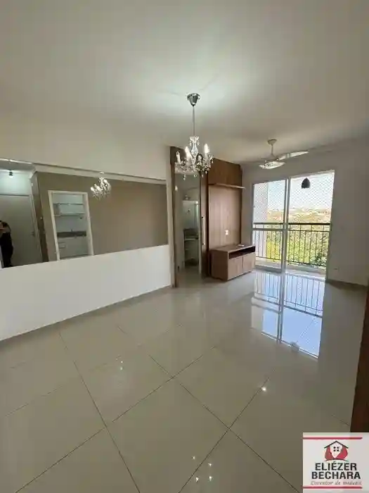 Apartamento com 2 quartos à venda, 60m² — foto 2 de 15