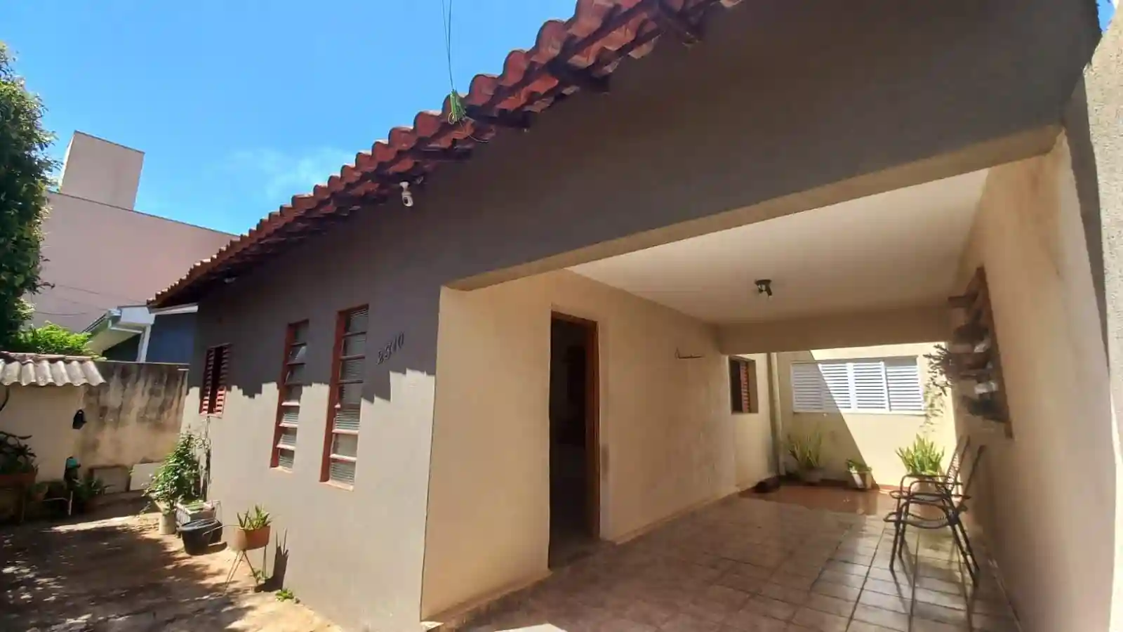 Casa de Vila com 3 quartos à venda, 270m² — foto 2 de 8
