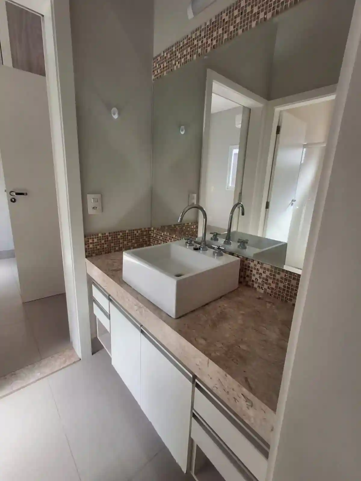 Casa de Condomínio com 4 quartos à venda, 280m² — foto 12 de 21