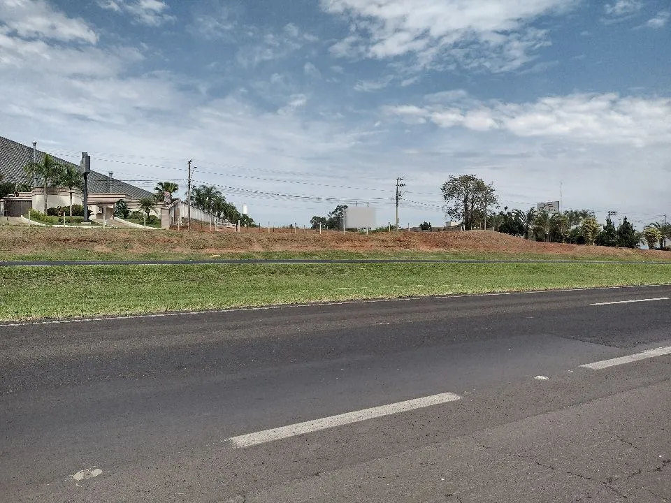 Terreno / Lote / Condomínio à venda — foto 4 de 5