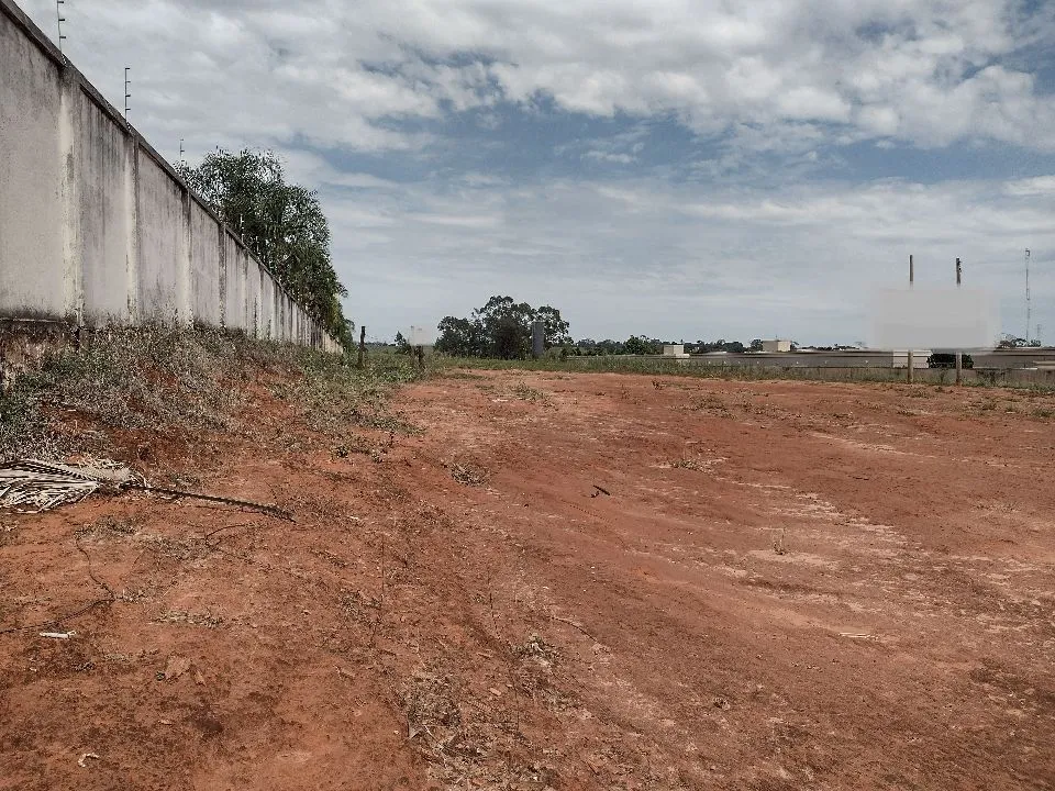 Terreno / Lote / Condomínio à venda — foto 5 de 5