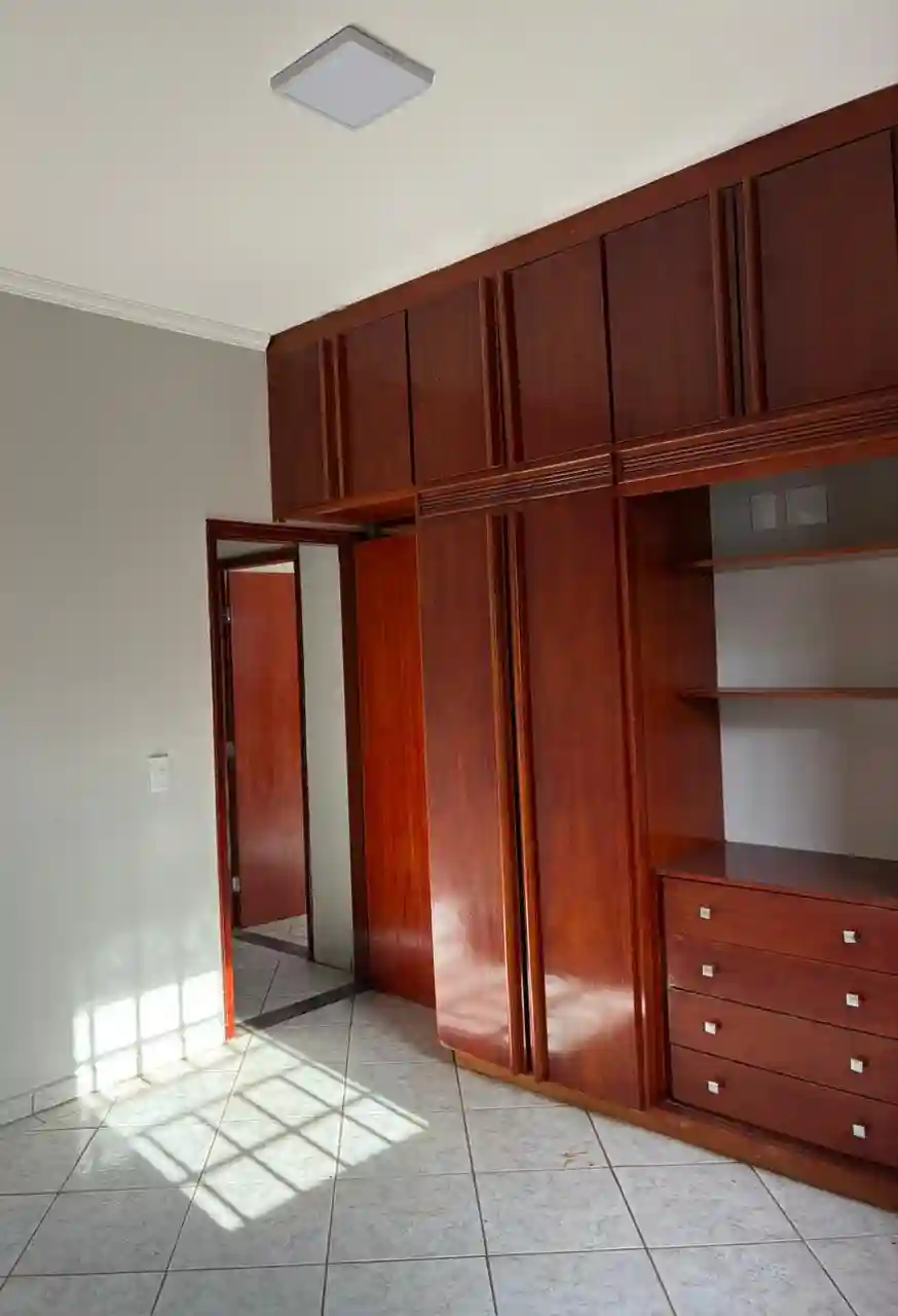 Casa com 2 quartos à venda, 200m² — foto 35 de 37