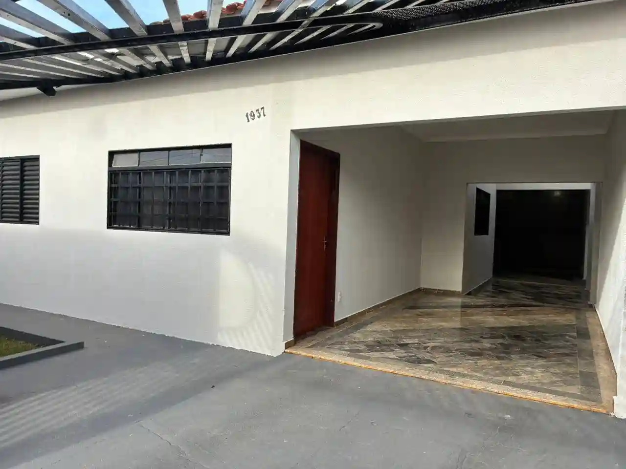 Casa com 2 quartos à venda, 200m² — foto 2 de 37
