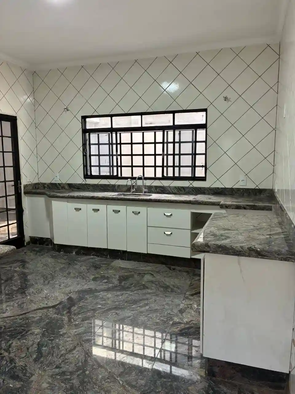 Casa com 2 quartos à venda, 200m² — foto 30 de 37