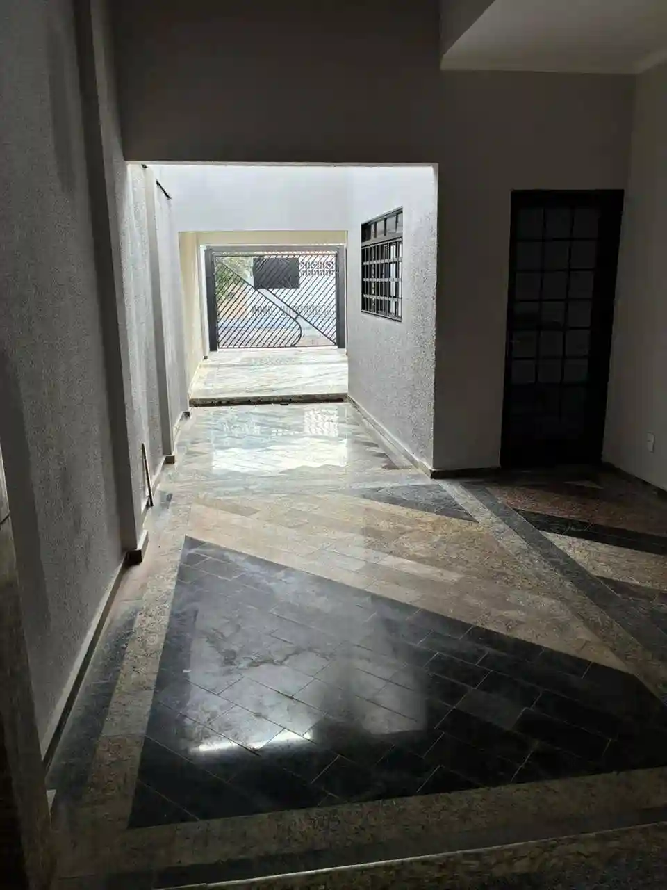 Casa com 2 quartos à venda, 200m² — foto 21 de 37