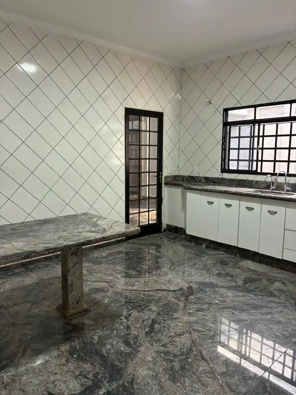 Casa com 2 quartos à venda, 200m² — foto 10 de 37
